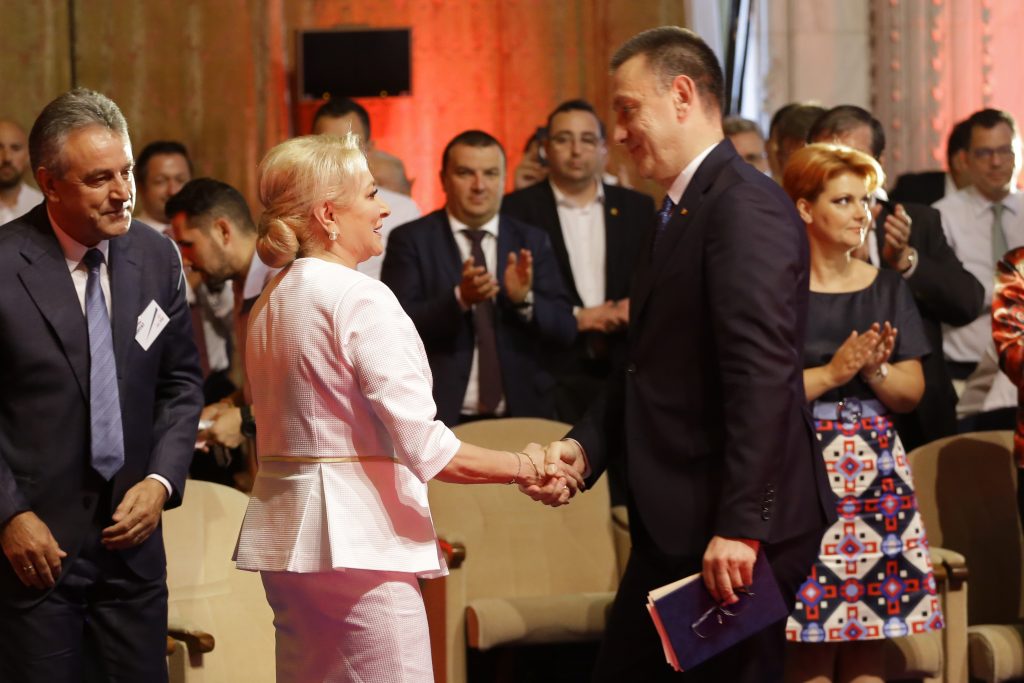 Premierul Dăncilă merge la Iohannis cu o nouă garnitură de miniștri