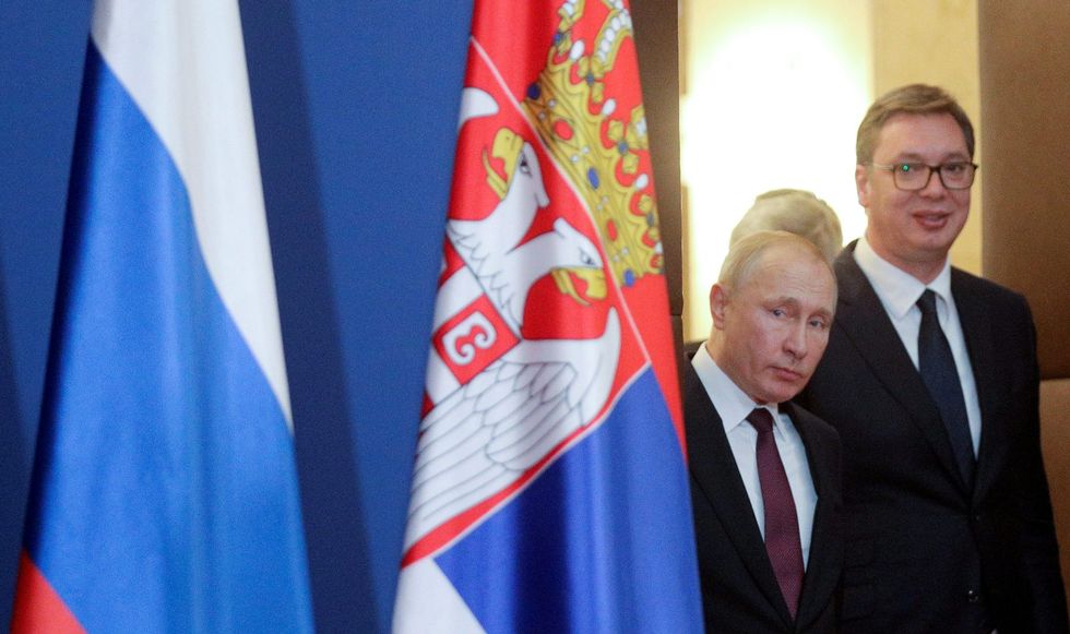 Ungurii se pun bine cu Putin și încalcă reglementările UE