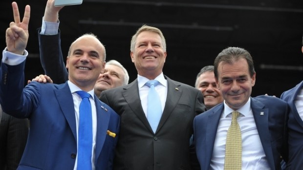 Klaus Iohannis, Ludovic Orban și Rareș Bogdan, în fața instanței! Cine îi vrea condamnați