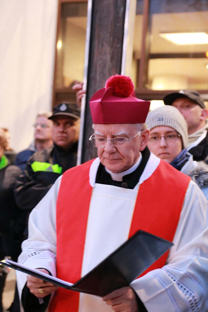 Arhiepiscopul Cracoviei: „Ciuma neagră încearcă să cotropească Polonia”