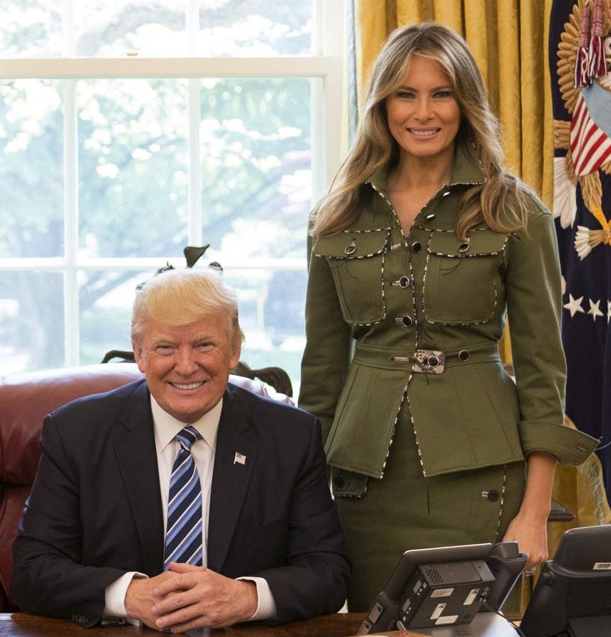 Un nou scandal la Casa Albă: Mâna dreaptă a Melaniei Trump, chemată în instanţă
