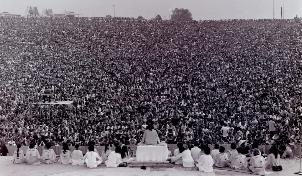 Istoria Woodstock-ului: O poveste care a marcat pentru totdeauna simbolul rock-ului