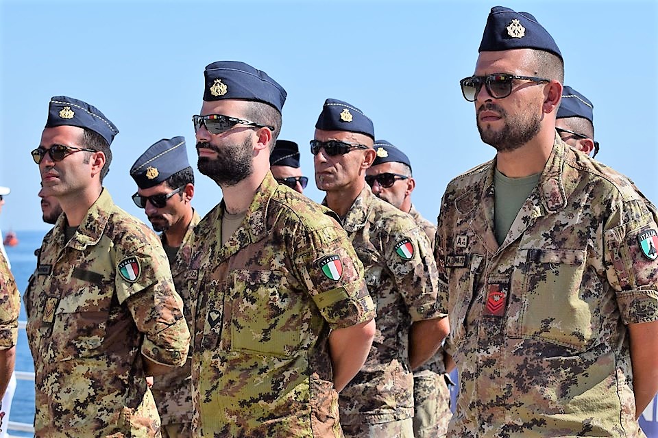 Italia a decis: Îşi menţine prezenţa militară în Irak