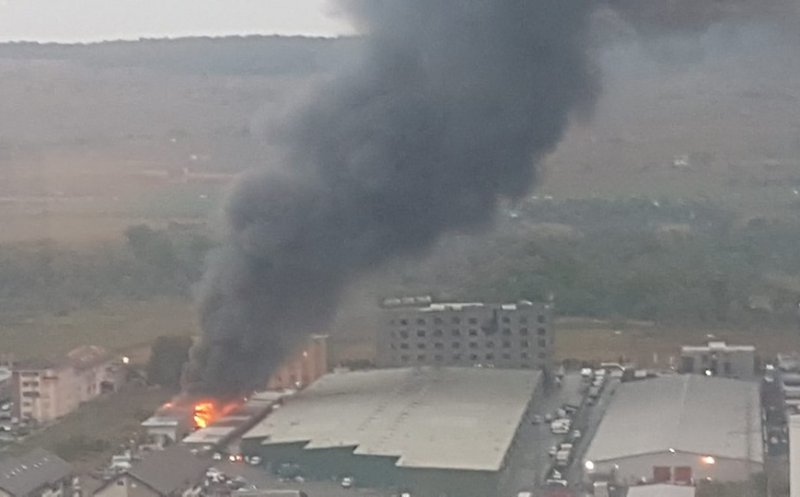 Incendiu puternic la intrarea în Cluj