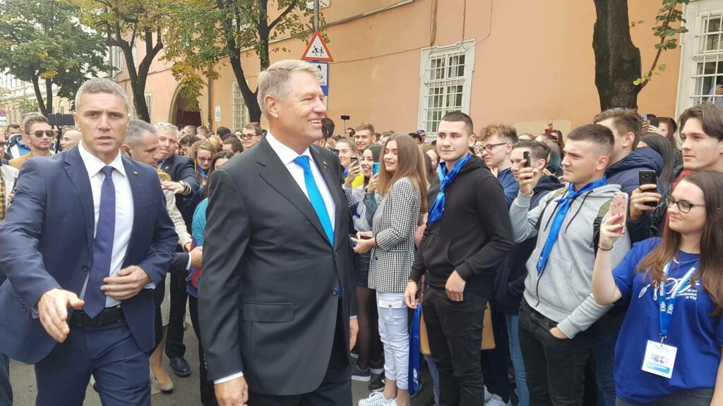 Iohannis atacă Guvernul Dăncilă de la Cluj: ”Are miniștrii mediocri”