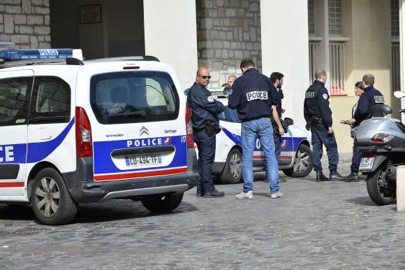 Franța este în alertă. Românii și kurzii au înființat o rețea periculoasă
