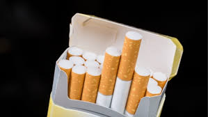 Veste proastă pentru fumători. Aproximativ o jumătate de milion de români vor fi afectați
