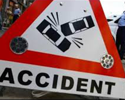Accident înfiorător pe drumurile din România. Traficul feroviar este blocat