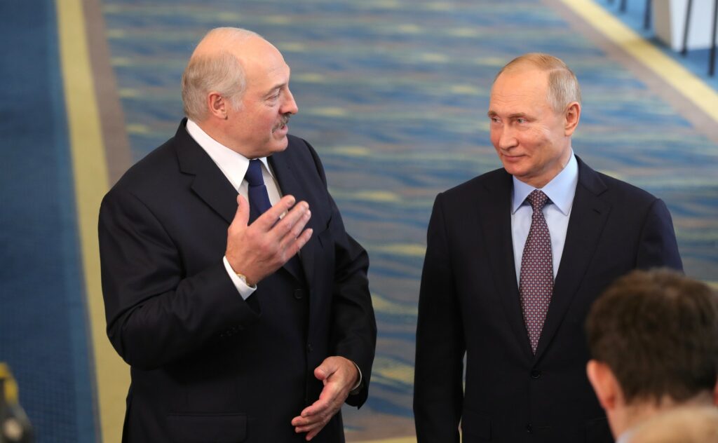 Putin face primul pas pentru a înghiți Belarus