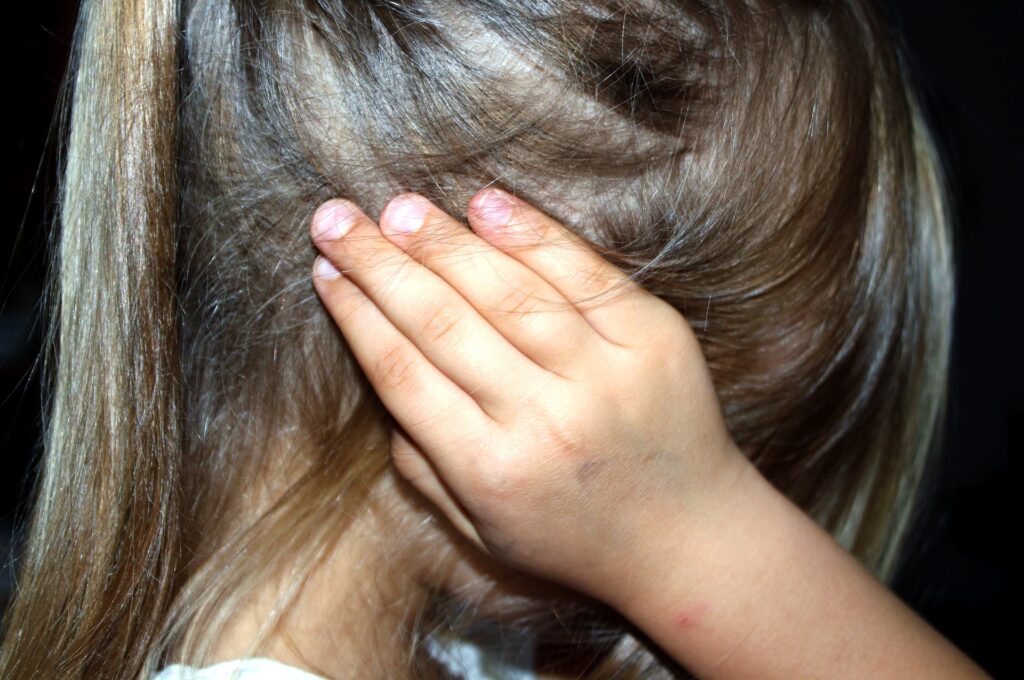 Durerile de cap la copii: ce pot ascunde?