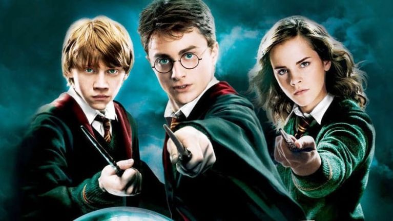 Volumele „Harry Potter” au ajuns să fie interzise. Decizie neașteptată luată cu motive incredibile