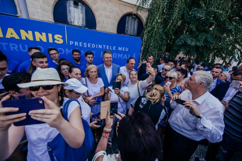 Ce spun românii care au semnat pentru candidatura lui Iohannis