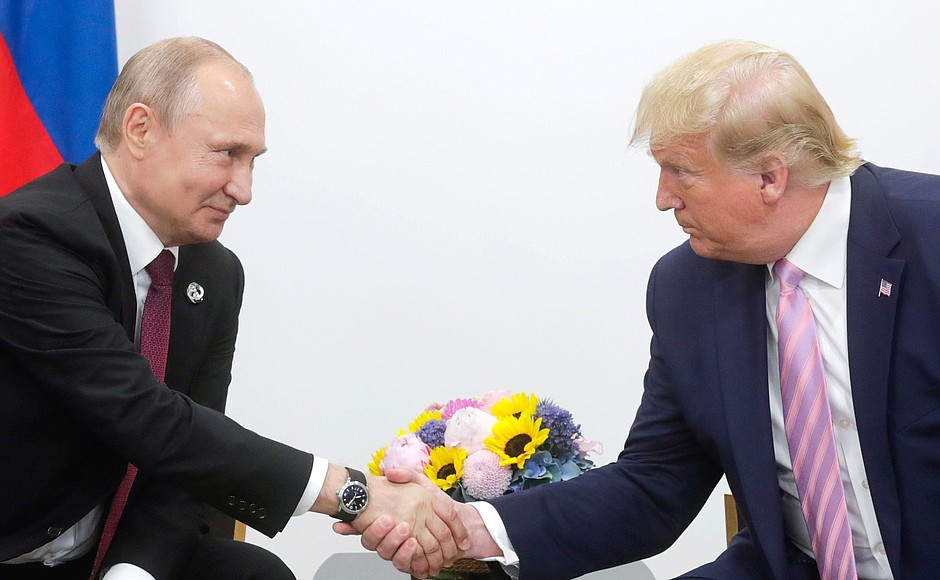 UE și Trump îl cobzăresc pe Putin și salută schimbul de prizonieri între Rusia și Ucraina