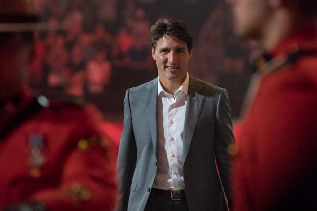 Justin Trudeau, criticat pentru lipsa de decență. Cum a fost surprins înainte de înmormântarea Reginei Marii Britanii. Video
