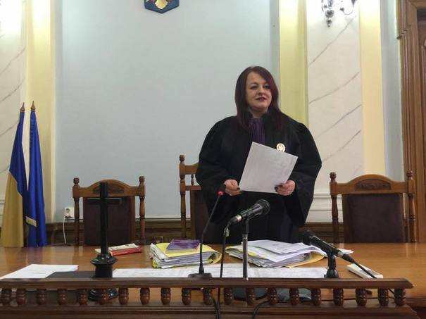 Judecătorul Adina Lupea se răfuieşte cu „procurorii de carton”
