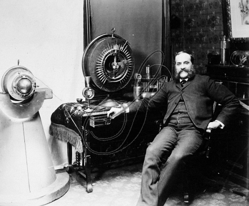 O poveste steampunk, motorul lui John Keely. HOROSCOPUL LUI DOM’ PROFESOR