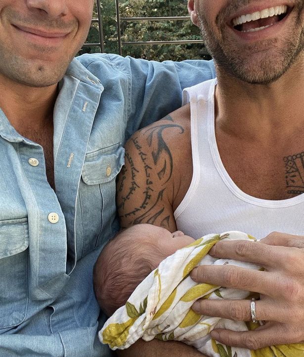 Ricky Martin a devenit mamă-tată pentru a patra oară împreună cu soţul său Jwan Yosef