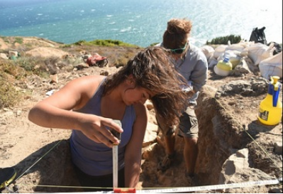 Cum a ajuns Omul de Neanderthal pe o insulă grecească, în mijlocul mării