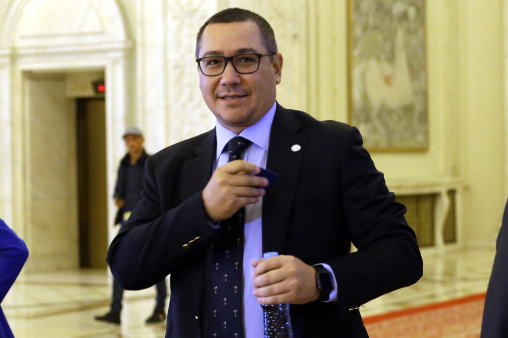 Negocieri în direct, la România TV. Ponta, ofertat de PSD