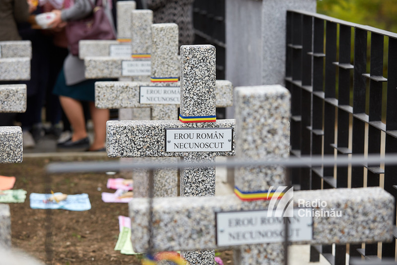 Cimitir al ostașilor români, reabilitat și redeschis în Republica Moldova