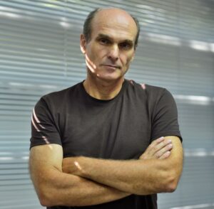 Cristian Tudor Popescu, șocat de aplauzele "ceaușiste" ale parlamentarilor USR PLUS. „M-au înfiorat!"