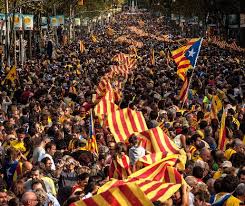 Teroare în Catalunia. Jumătate de milion de oameni în stradă. Proteste violente