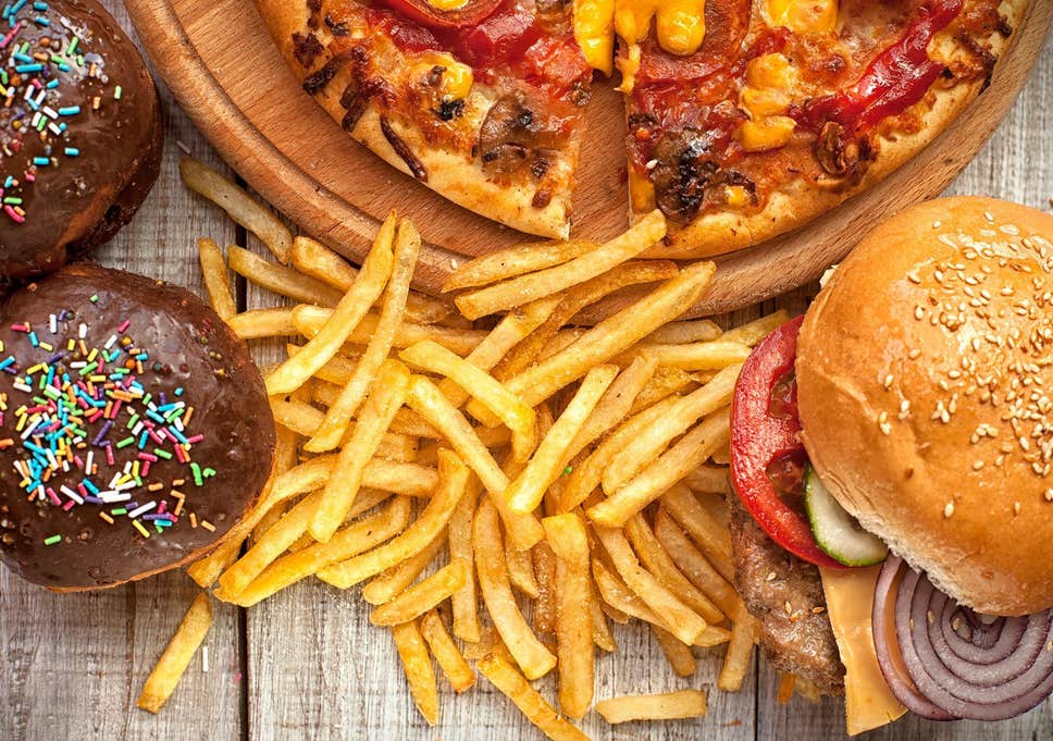 Secretul pentru a consuma mai puține calorii. Experiment în restaurantele tip fast-food