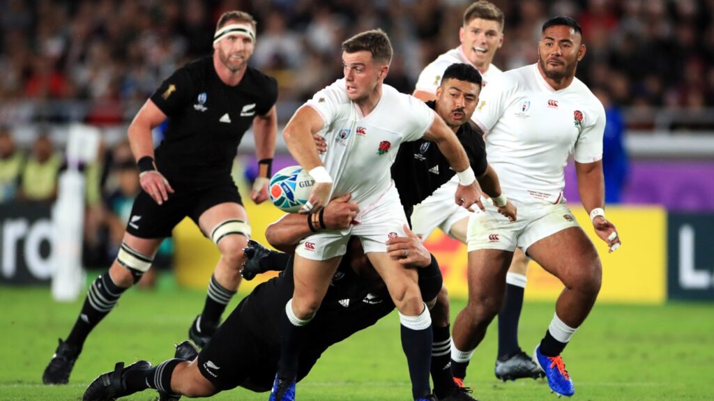 Șoc la „mondialul” de rugby! Anglia spulberă Noua Zeelandă. Cine va juca în finală