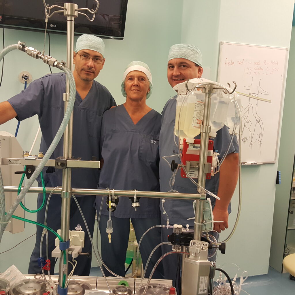 Premieră în România. Trei echipe multidisciplinare de medici din Europa vin să opereze copii cu malformații