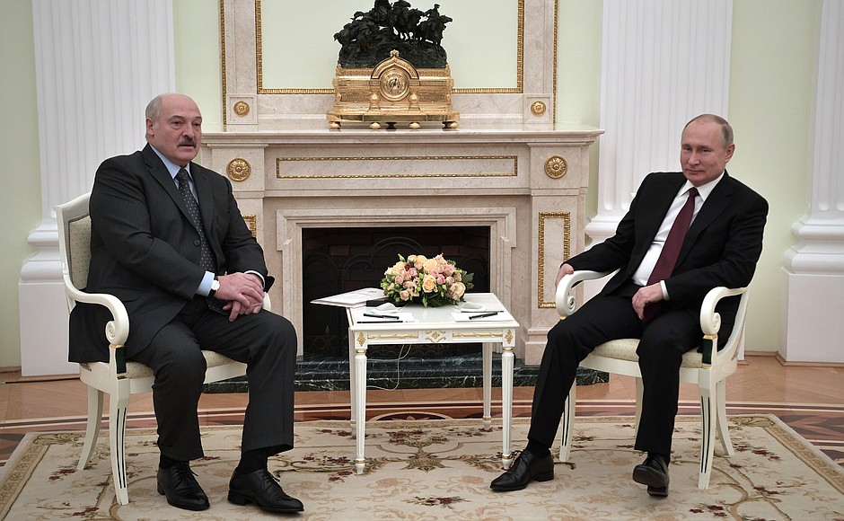 În dinții Kremlinului, Belarus se lasă greu înghjițită