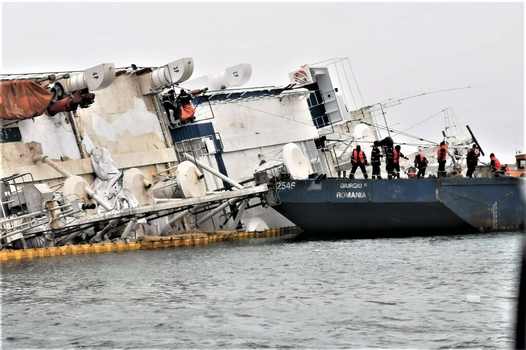 Tragedia oilor de pe nava scufundată în portul Midia a prins autoritățile nepregătite