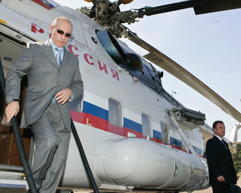 Vladimir Putin, spionul complexat că nu a fost James Bond