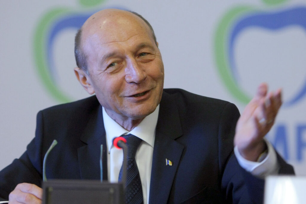 Poza cu care Traian Băsescu a încins Internetul. Mii de like-uri în doar câteva ore…