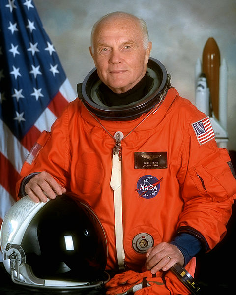 Cel mai bătrân astronaut trimis în spaţiu avea 77 de ani şi a fost senator