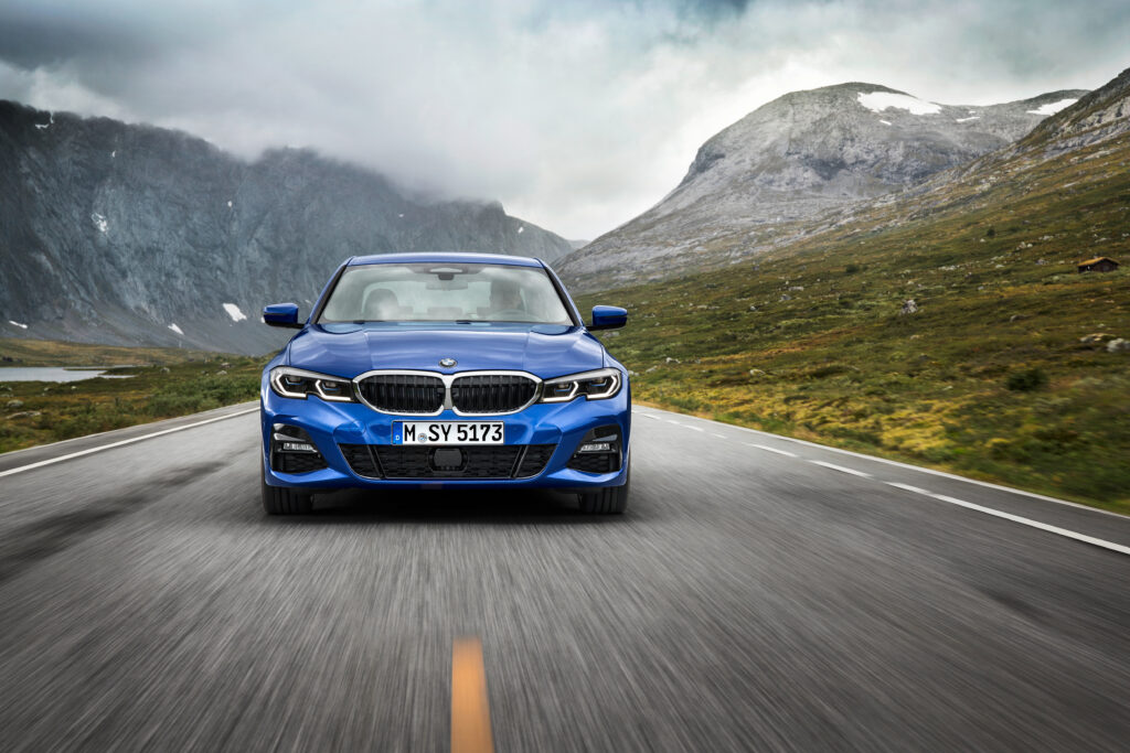 5 motive pentru care ar trebui sa inchiriati o masina BMW (P)