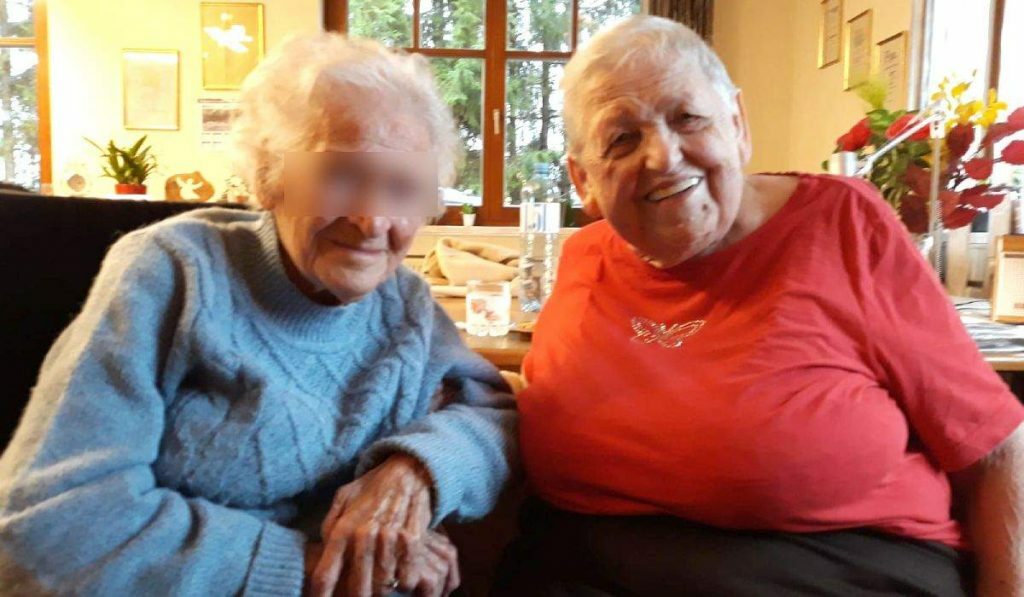 O bătrână din Austria a rămas fără avere. Cum a fost escrocată de o româncă