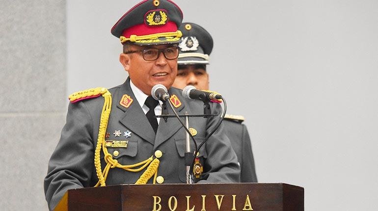 Bolivia: Comandantul armatei cere demisia Președintelui la doar o lună de la alegeri