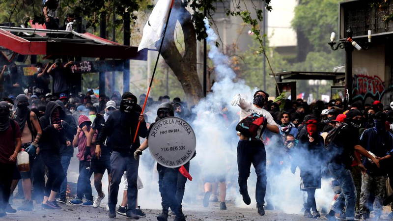 Forțele de ordine care au gazat și bătut manifestanții intră la anchetă