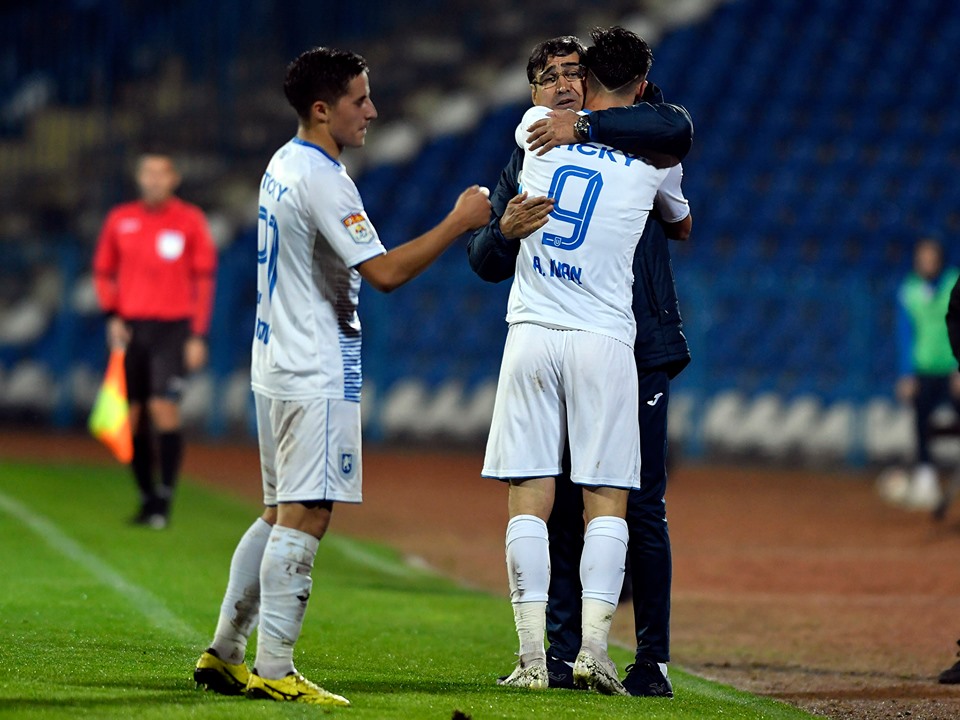 CS „U” Craiova, victorie zdrobitoare în meciul cu Dinamo. Oltenii au declanșat furtuna în prima repriză