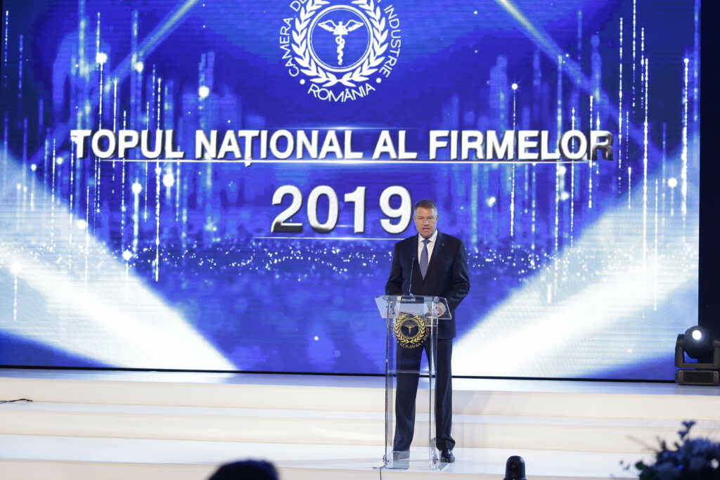 „Topul Național al Firmelor” și-a desemnat și anul acesta câștigătorii. Klaus Iohannis și Ludovic Orban, printre invitații de seamă