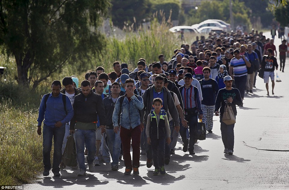 „Primirea a zero imigranți dintre cei trimiși de Erdogan sau primiți de Merkel!” Opinia unui fost ministru