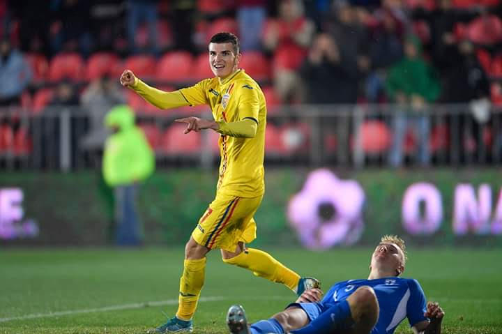 Meci excepțional reușit de Valentin Mihăilă. Atacantul Craiovei a marcat 3 goluri pentru naționala de tineret