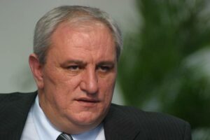 Din închisoare, în raiul miliardarilor! Aventurile celui mai modest afacerist român