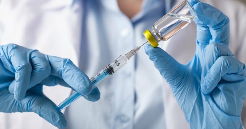 Când va fi gata vaccinul  împotriva coronavirusului fabricat în România
