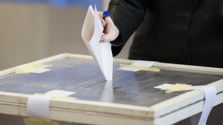 LIVE TEXT. Alegeri locale 2020. S-au deschis urnele de vot. Informații în timp real despre votul care va schimba fața României