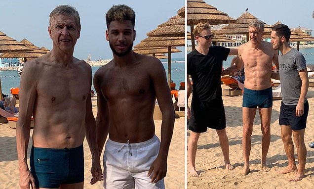 Arsene Wenger a făcut senzație pe plajă. Trupul unui zeu a fost „dezvăluit”