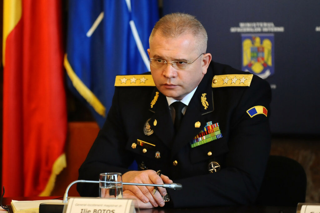 Exclusiv. Generalul Ilie Botoș: „Măcelul de la Sibiu, opera unor soldați misterioși, cu combinezoane negre și mitraliere cu pat rabatabil” (I)