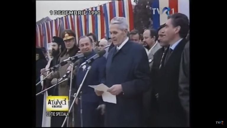 Primul 1 Decembrie ca Zi Națională. Corneliu Coposu, umilit şi huiduit la Alba-Iulia