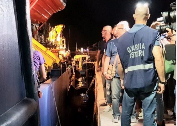 Mesaj disperat către autoritățile române. Arestat în Italia pentru trafic de droguri, un comandant de navă își strigă nevinovăția
