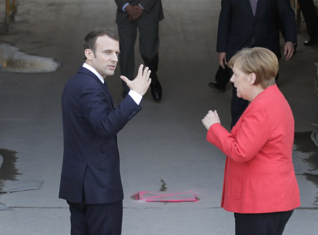 Adio deficit de 3%? Macron se ridică împotriva austerității UE, impuse de Merkel